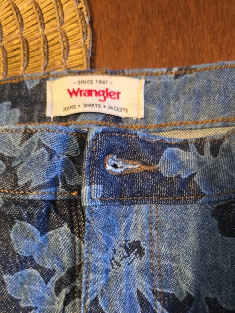 Wrangler Blue Floral Jacquard Jeans - Picture 3 of 6